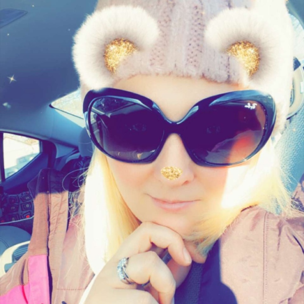Meet your Posher, Tiffany
